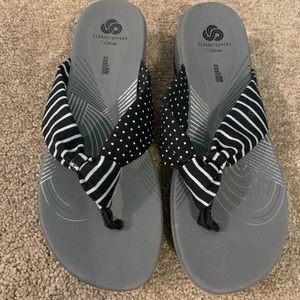 Clark’s Cloudstepper Flip Flops